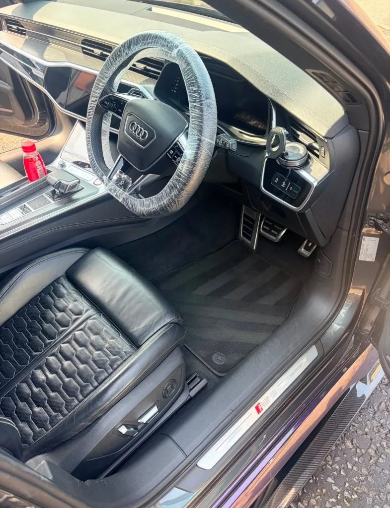 Audi RS6 interior after detailing